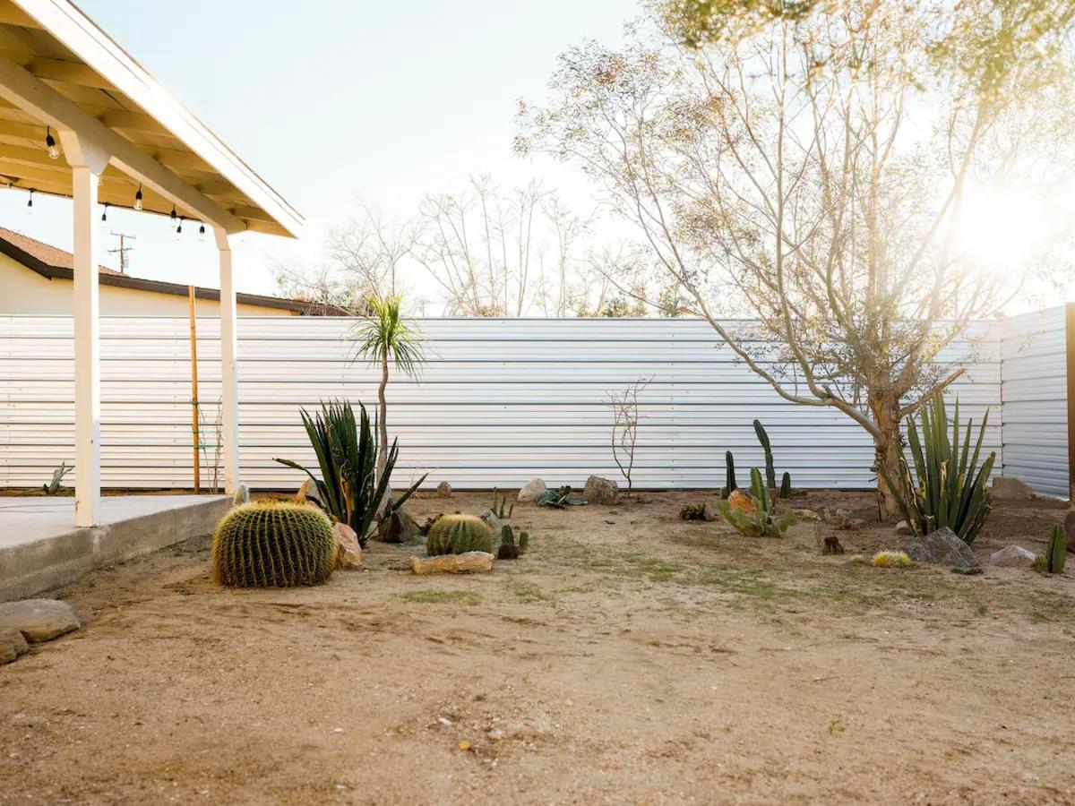 The Zen - Outdoor Shower, Gas Fireplace, Walkable To Shops & Restaurants Joshua Tree Luaran gambar